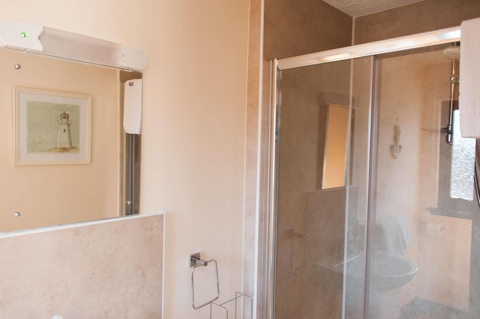 Alban And Abbey House Guest house 3*